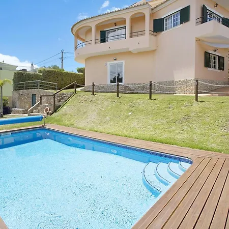 Villa Arade Riverside * 실베스