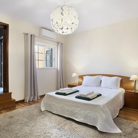 Villa Arade Riverside 빌라 *